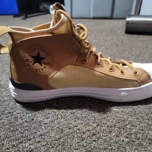 Converse Chuck Taylor Soba, Unisex Tennis Shoes, Size 8.5